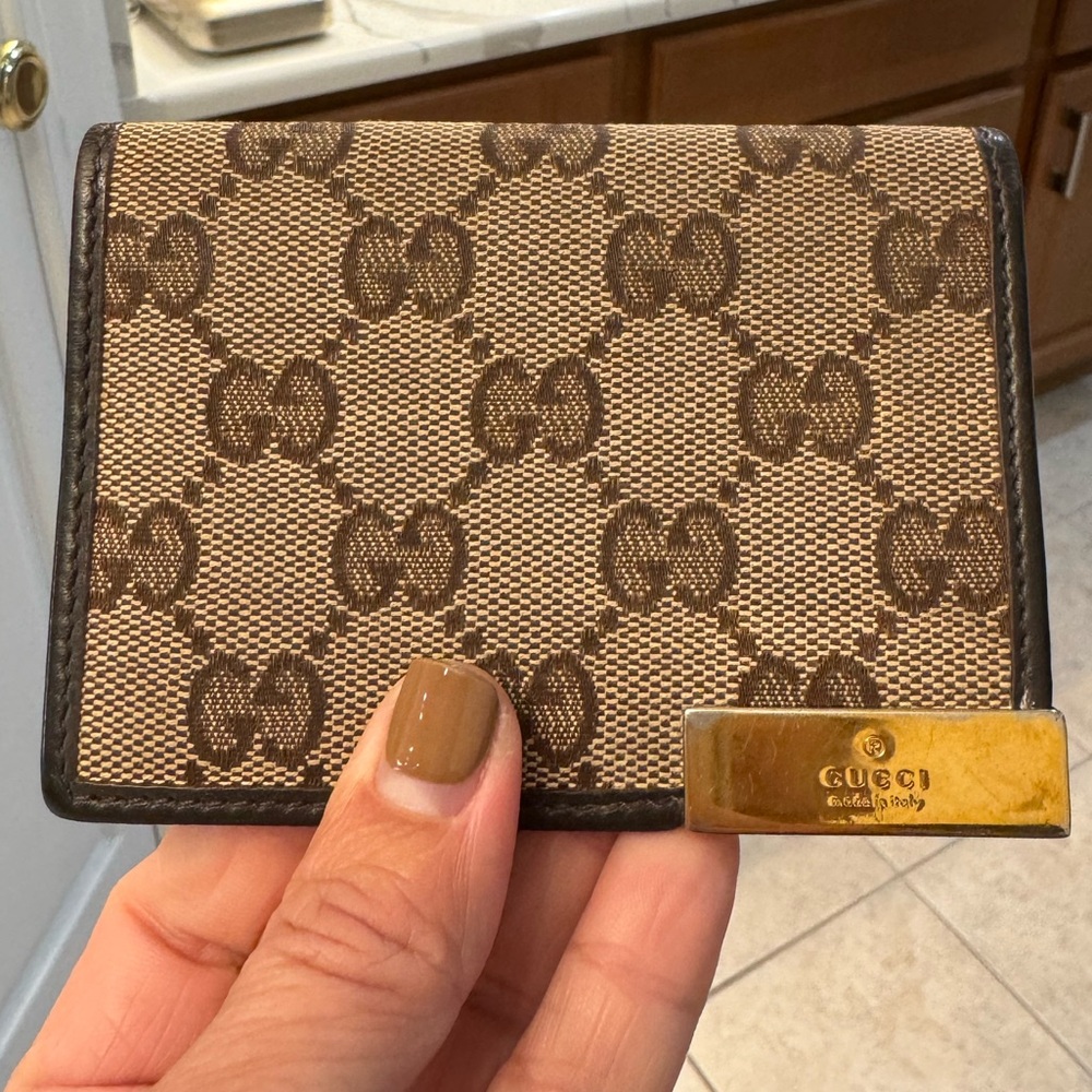 ❤️Gucci Bifold Monogram Wallet